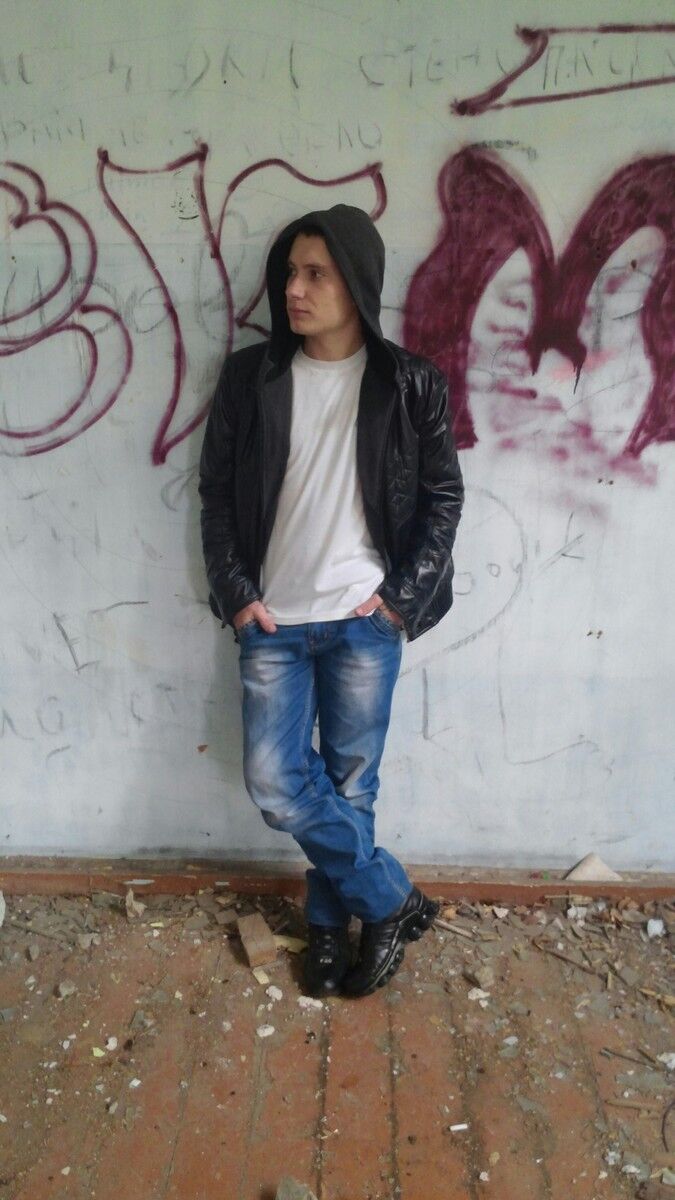  ,   Aleksei, 29 ,   ,   , c 