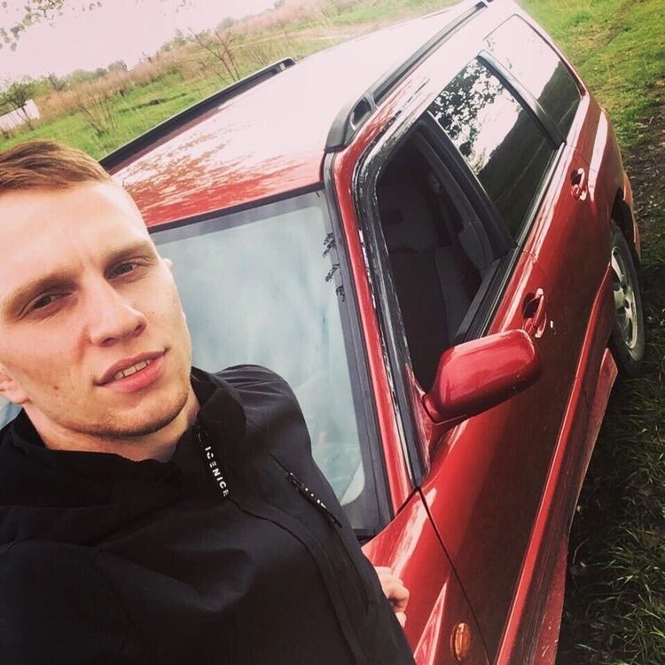  35631842  , 28 ,    