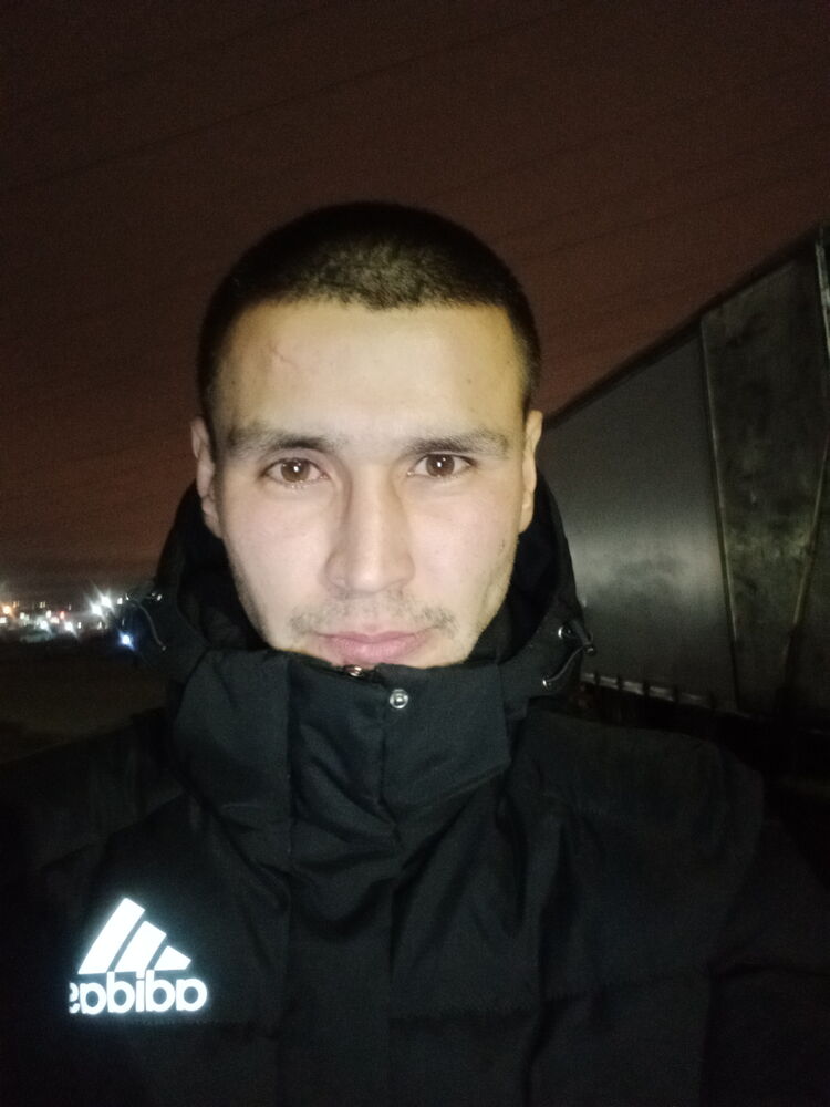  24263312  Vadim, 34 ,    