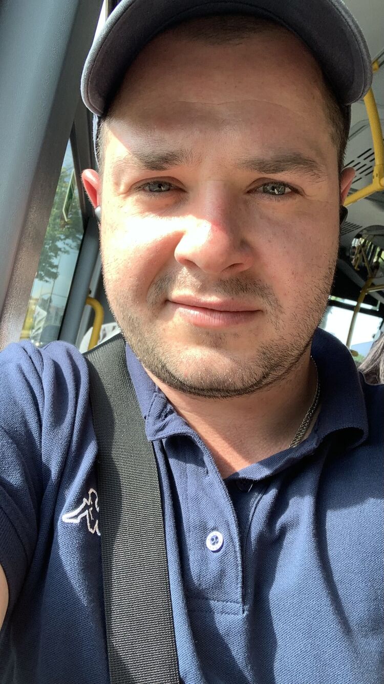  35408222  , 28 ,    