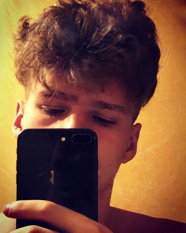  29913432  , 24 ,    