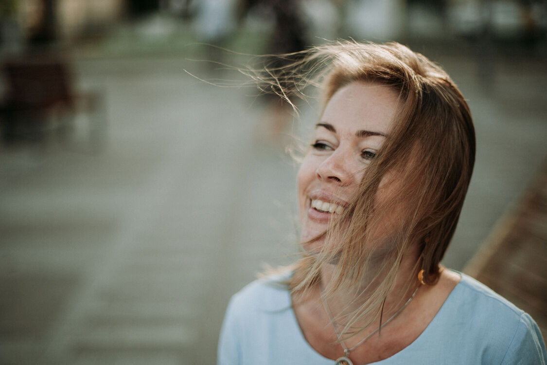  26847522  Anna, 48 ,    