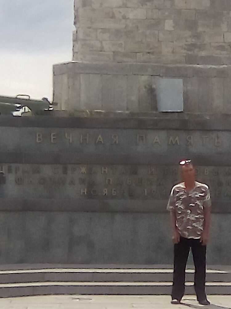 ,   Viktor, 61 ,   ,   , c 