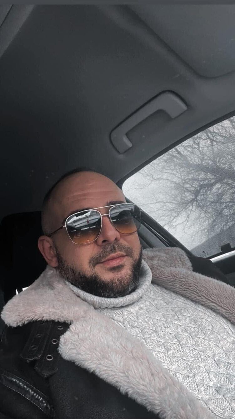  32530132  Victor, 36 ,    Turnhout