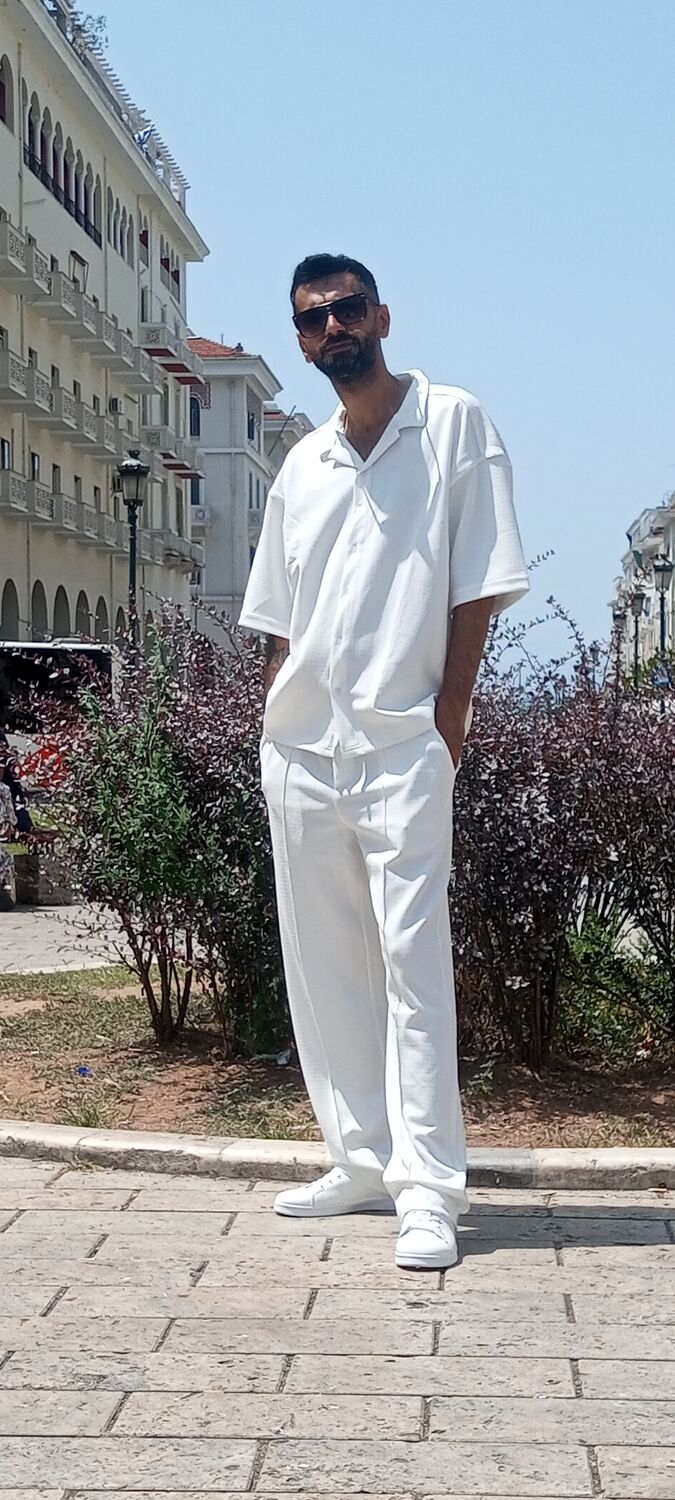  46157652  Omid, 42 ,    Thessaloniki