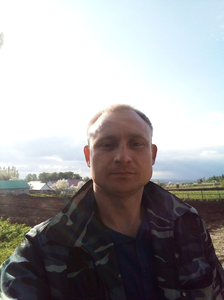  ,   Aleksandr, 37 ,   ,   