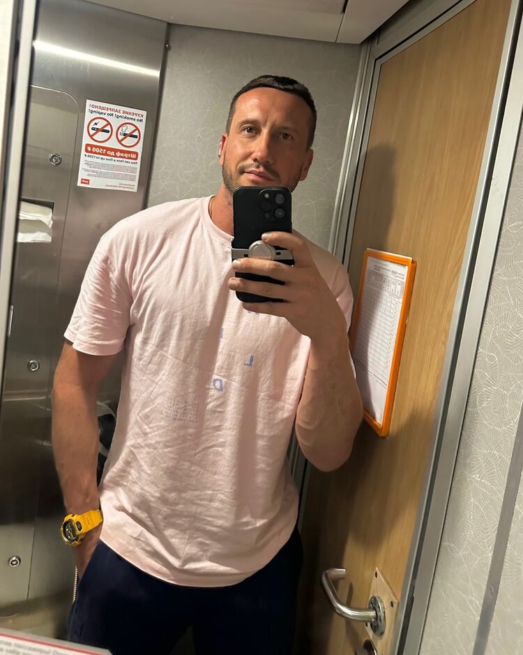 ���� 45899952 ������� ������, 37 ���, ���� ���������� � �����������