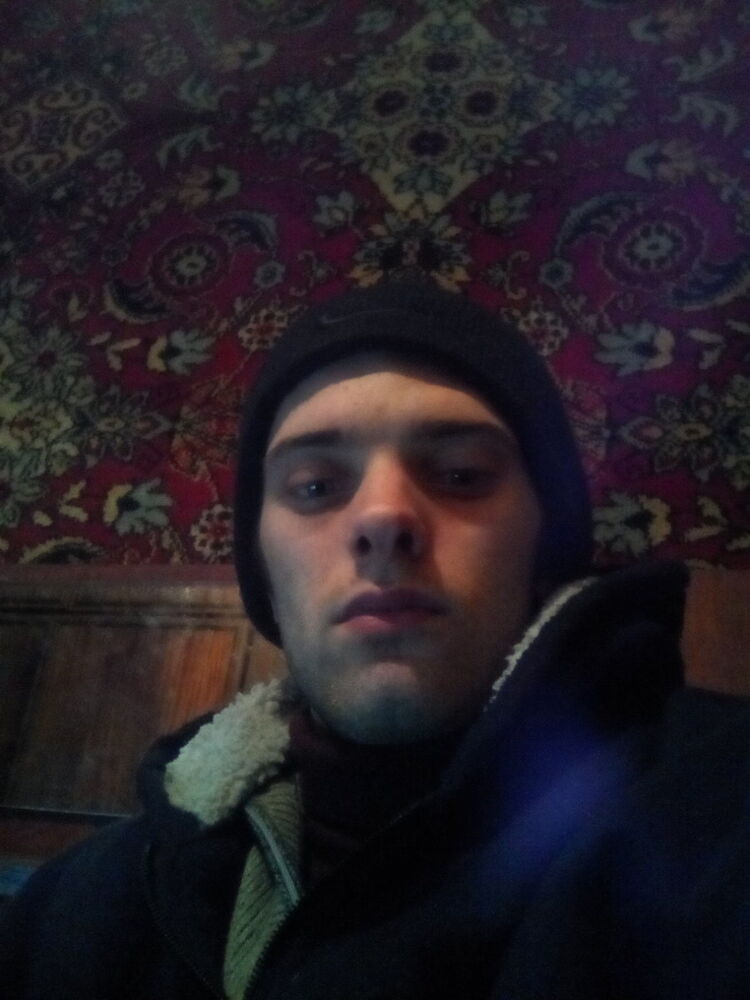  5464092  Iurii, 31 ,    