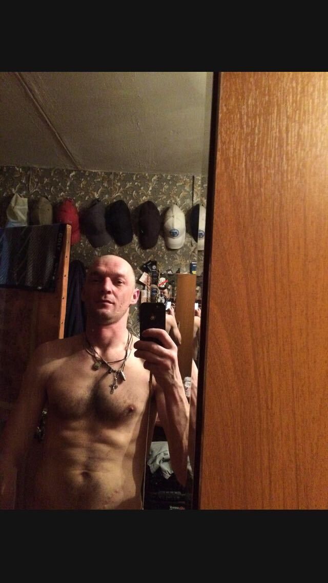 23254332  Pavlovich, 44 ,    