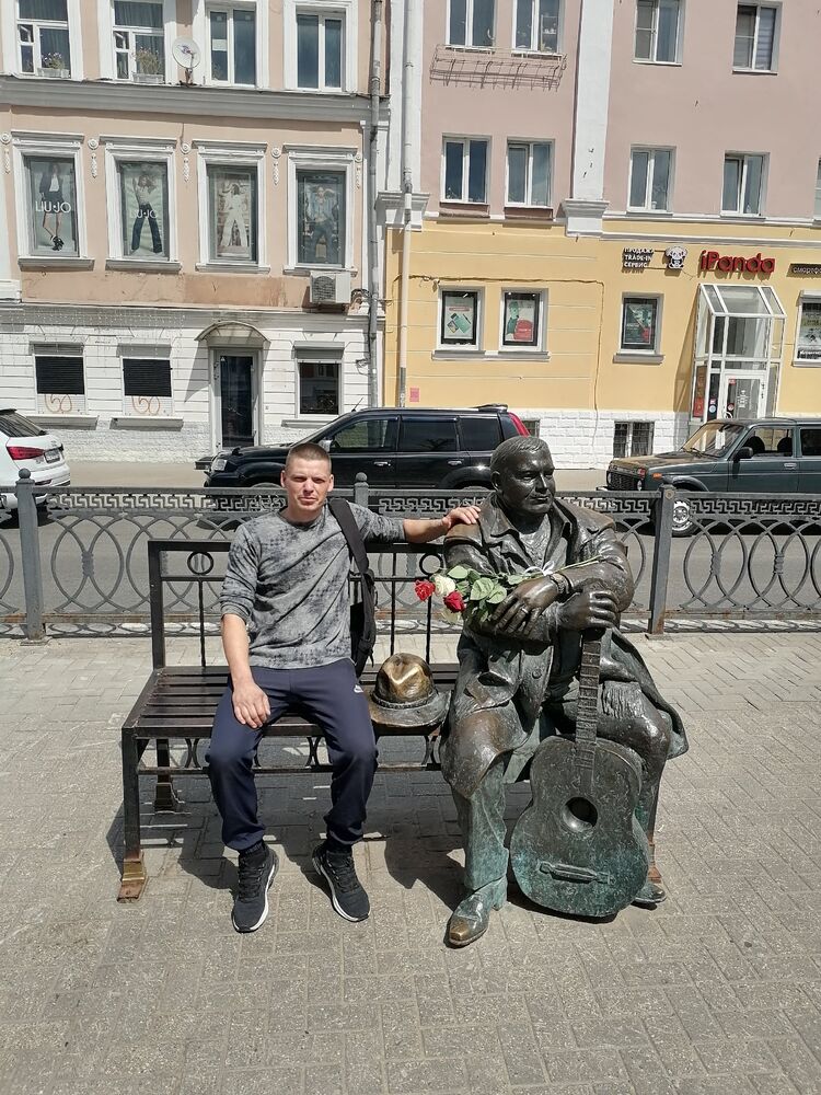  54677452  Alexander, 35 ,    