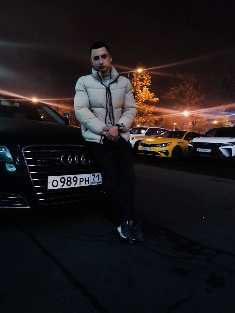  48383912  Vladislav, 25 ,    