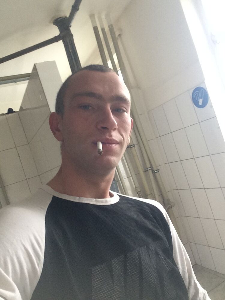  18131652  , 28 ,    