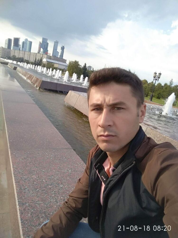 ���� 25116602 ������� R H, 33 ����, ���� ���������� � �����������