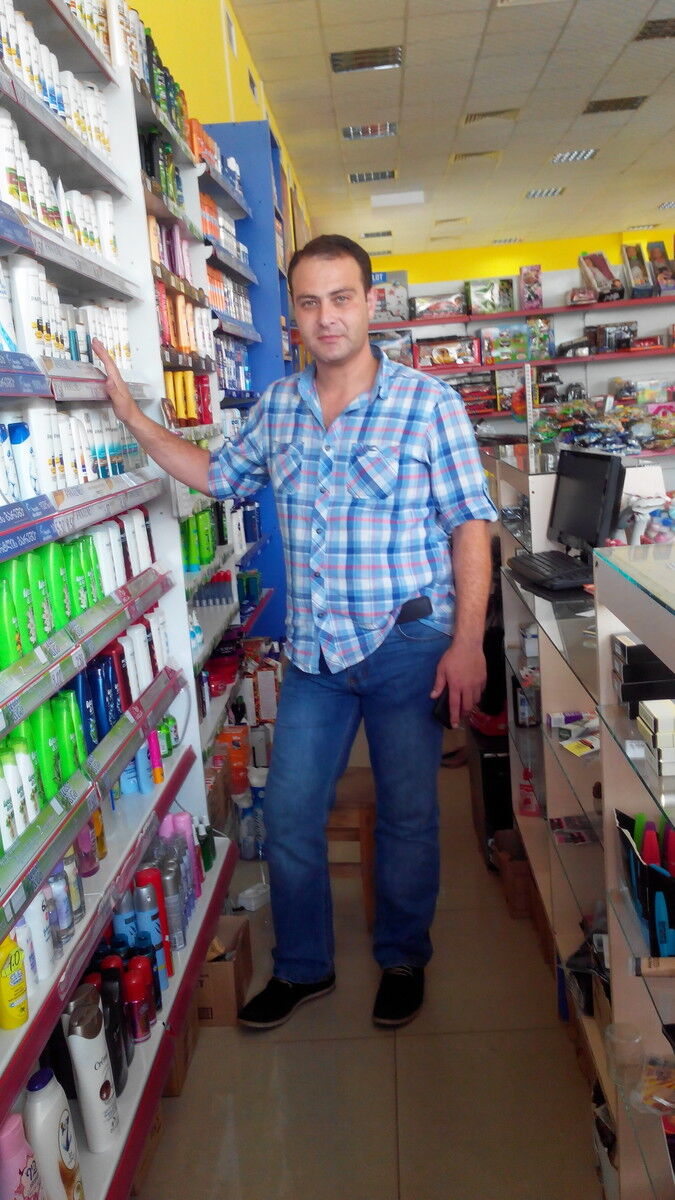  4542122  Gio, 43 ,    