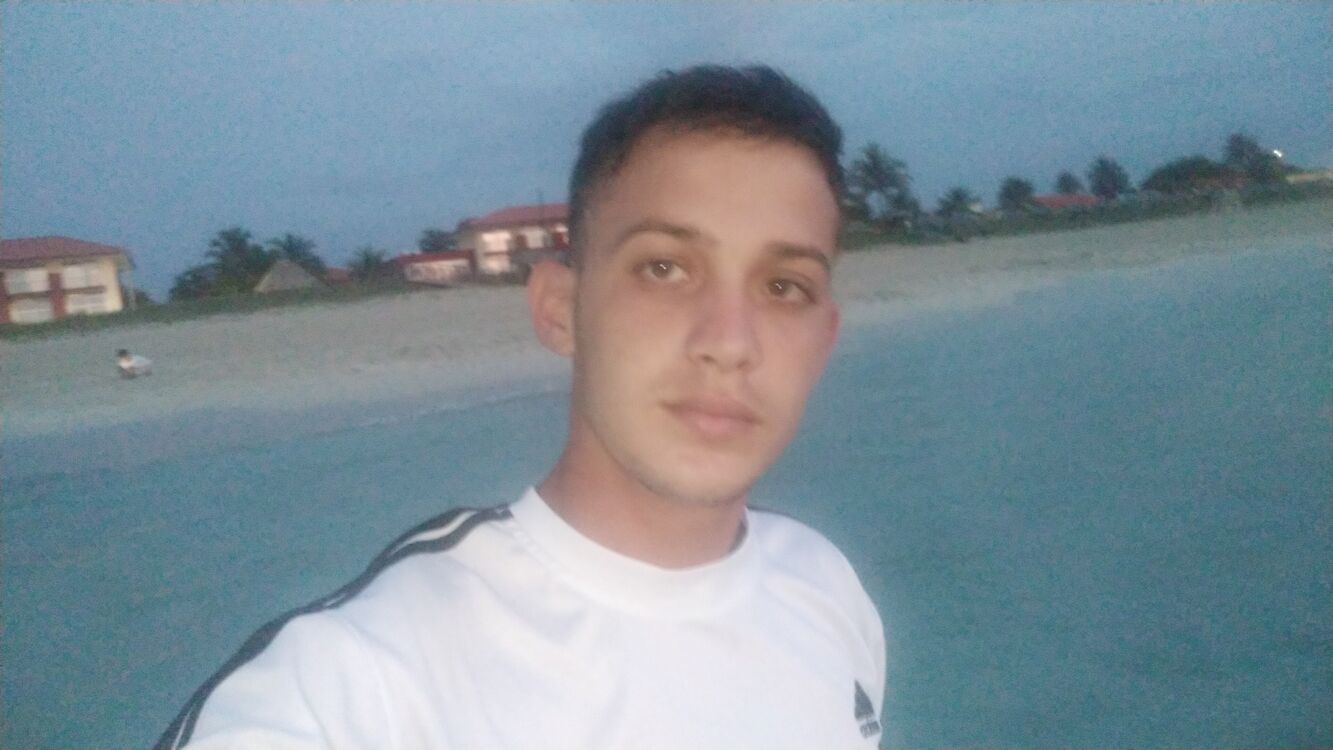  ,   Yesla, 28 ,   ,   