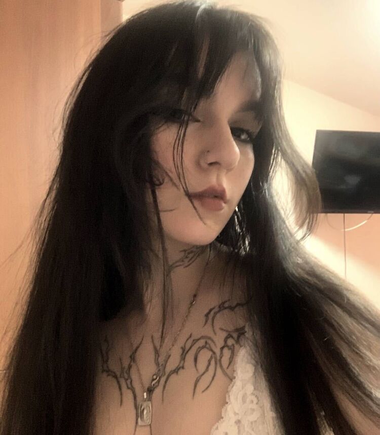  44352942  , 20 ,    -