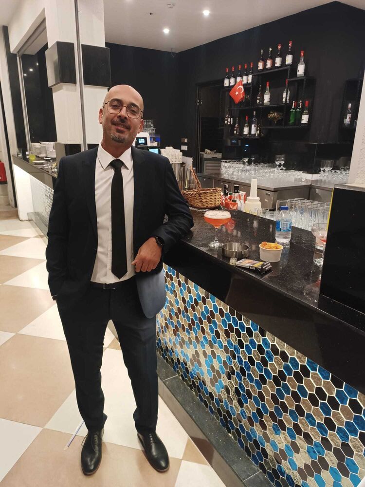  ,   Aykut, 40 ,   ,   