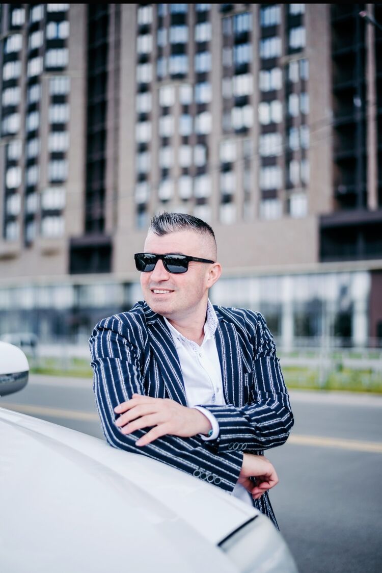  ,   Jamal, 42 ,   ,   