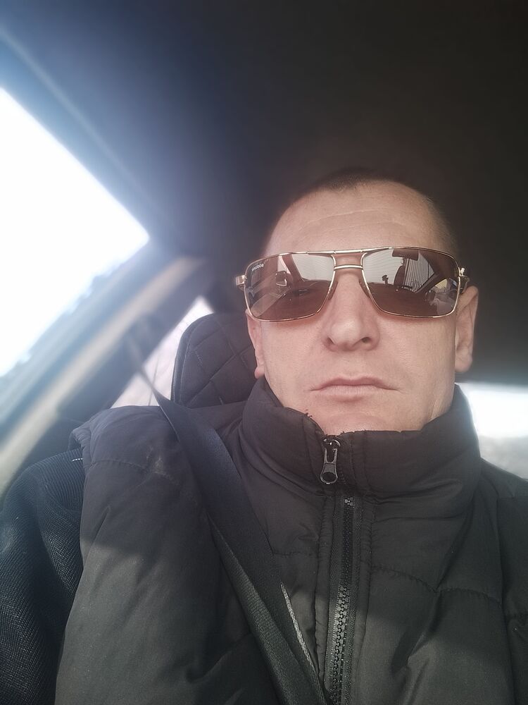  38572612  , 46 ,    