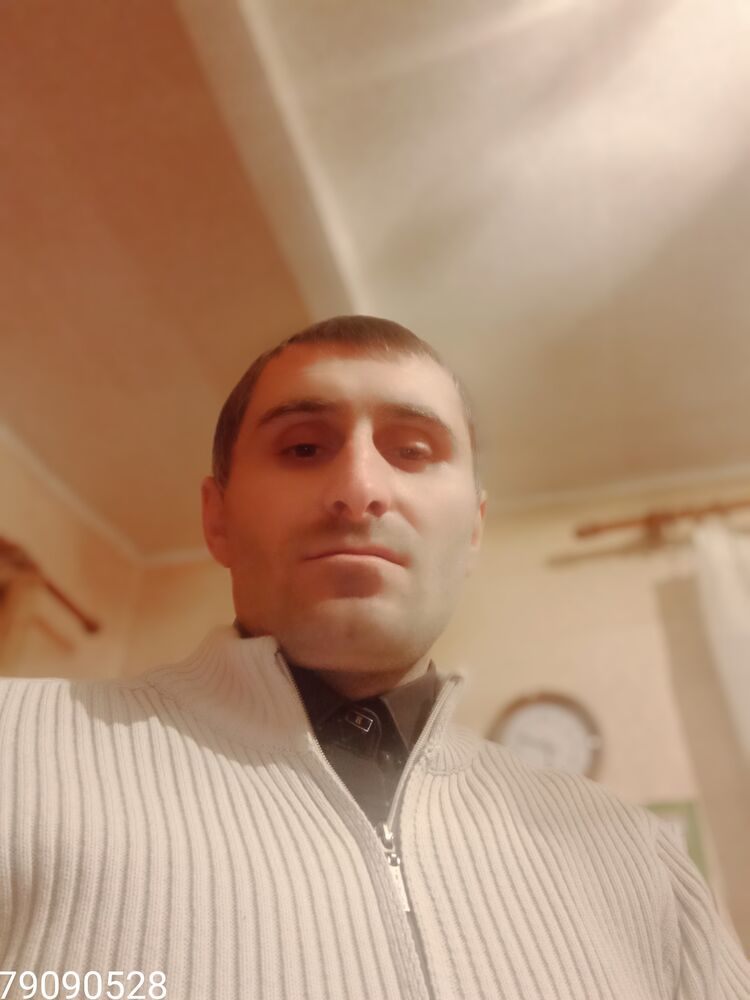  ,   Ivan, 37 ,   c 