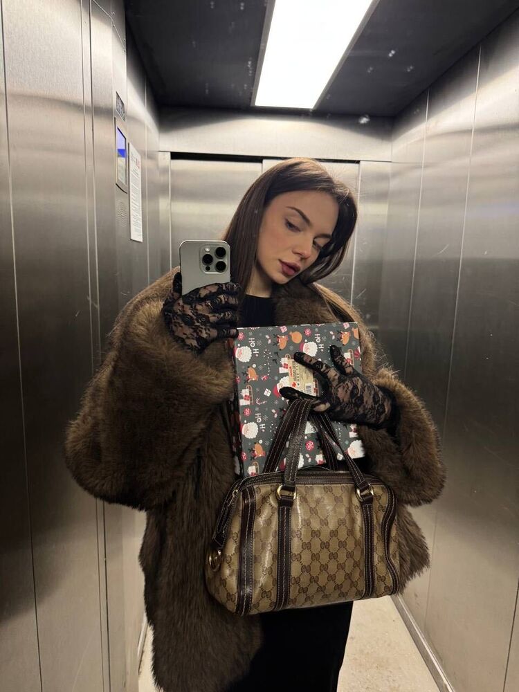  -,   , 23 ,     , c 