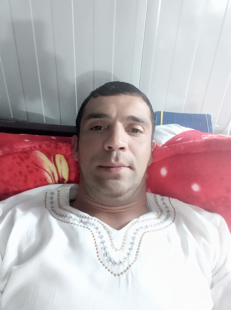  ,   Djamal, 43 ,   ,   