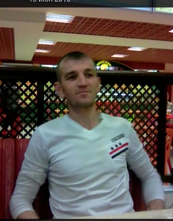  43579522  Rusik, 48 ,    