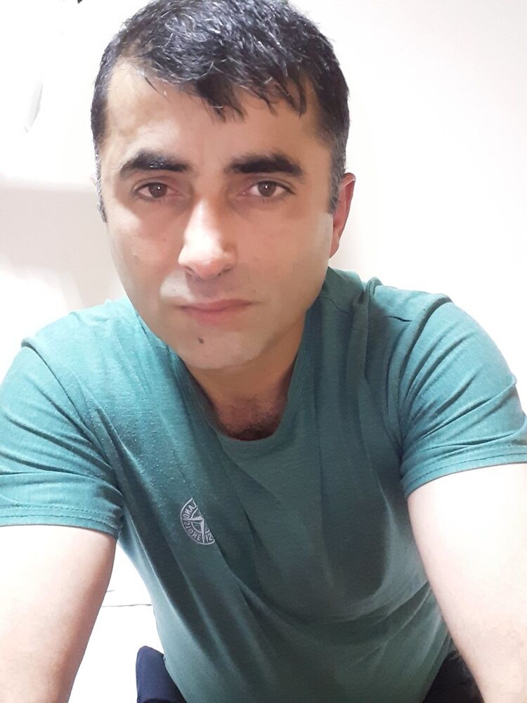  18395792  Qadir, 45 ,    