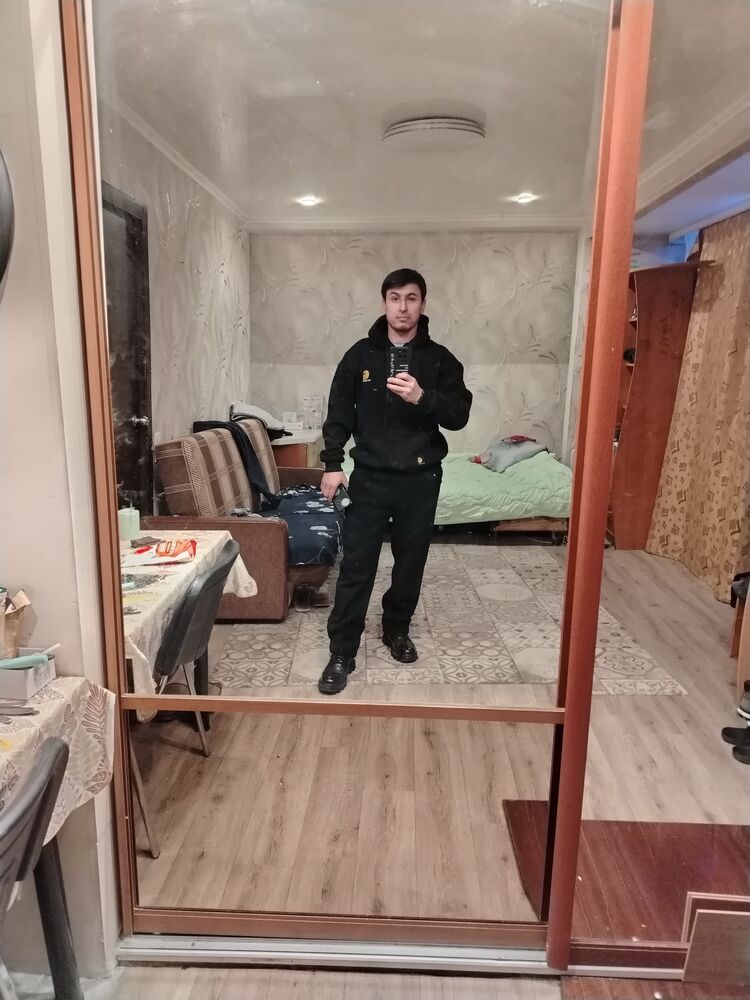  48501392  , 33 ,    