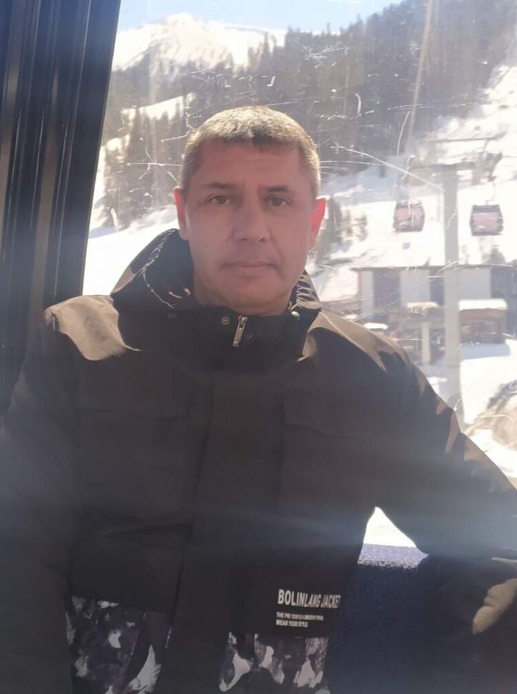  28915992  , 42 ,     