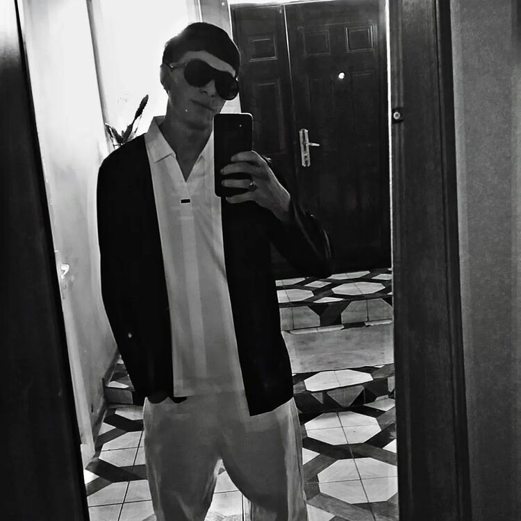 ���� 51205262 ����� Erik, 22 ����, ���� ���������� � ������