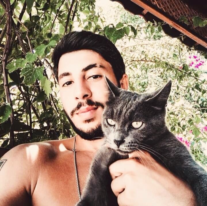  44630662  Valeri, 26 ,    