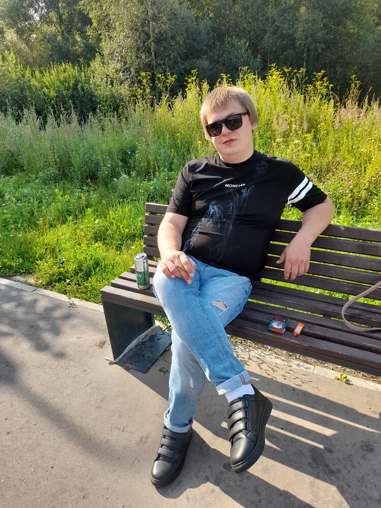 36379452  Vladislav, 28 ,    
