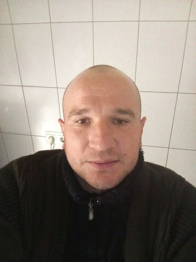  48788802  , 32 ,    --