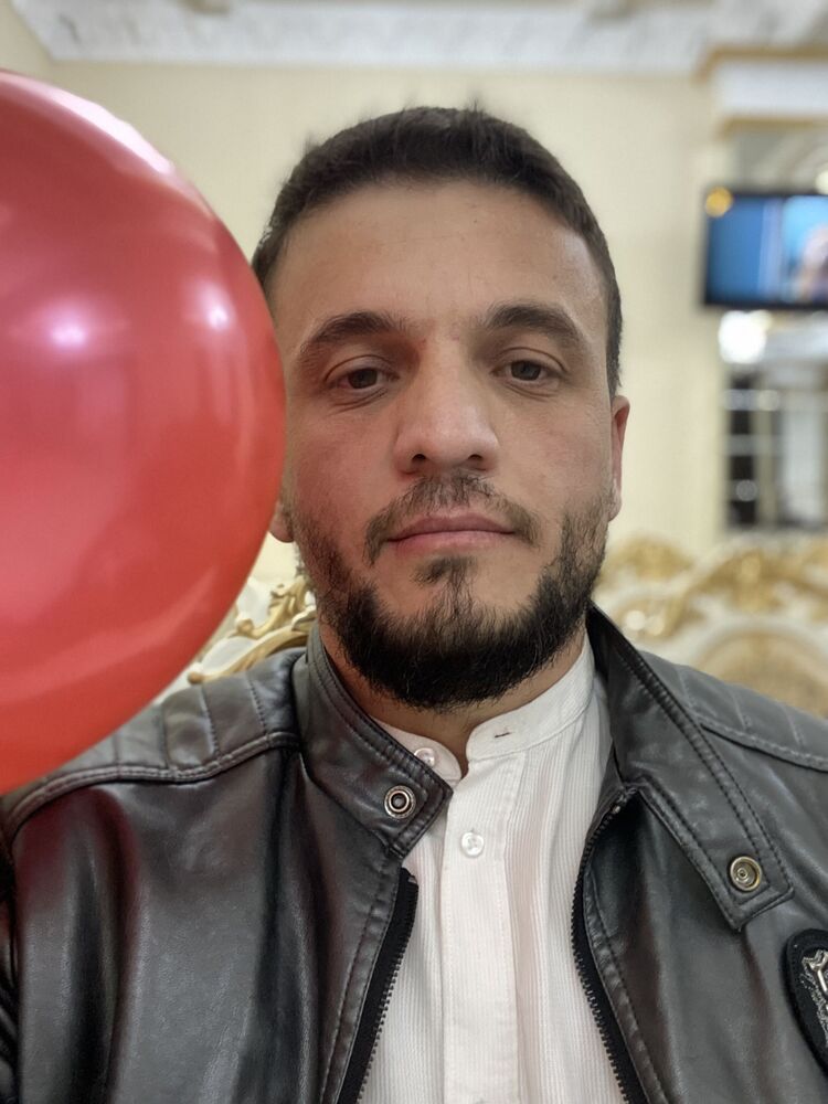  28562502  , 35 ,    