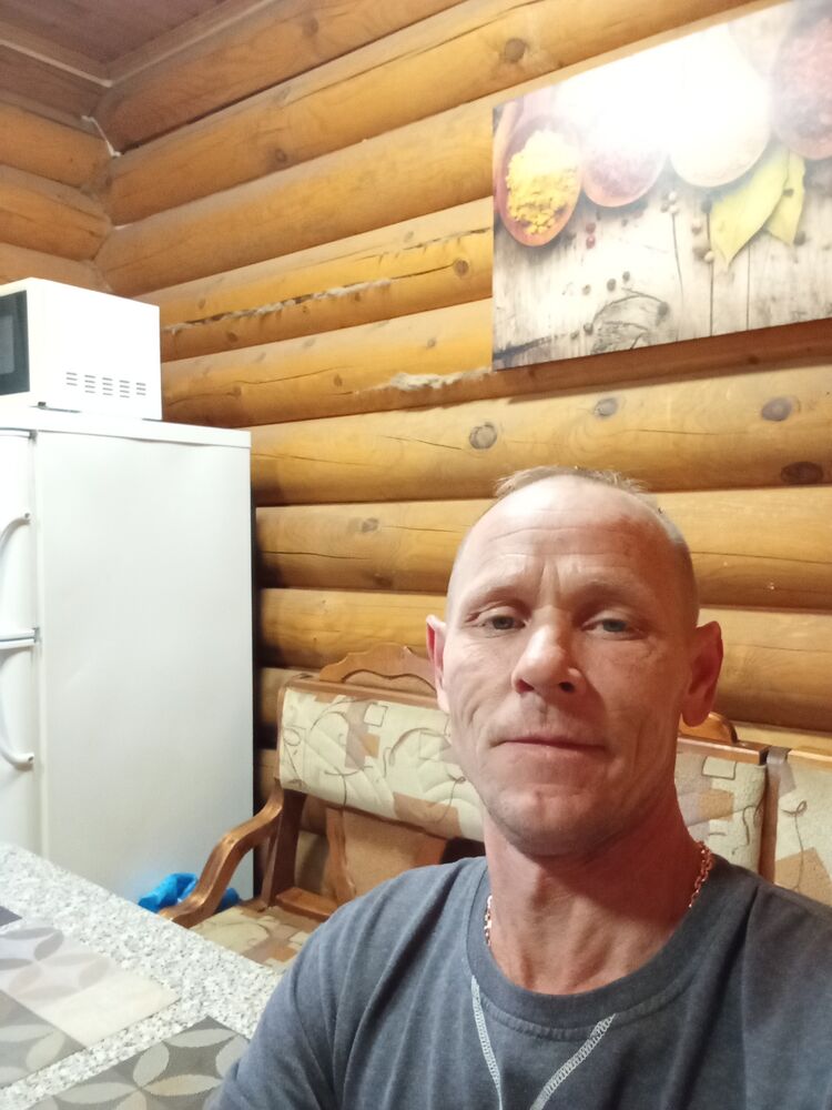  48535822  , 44 ,    