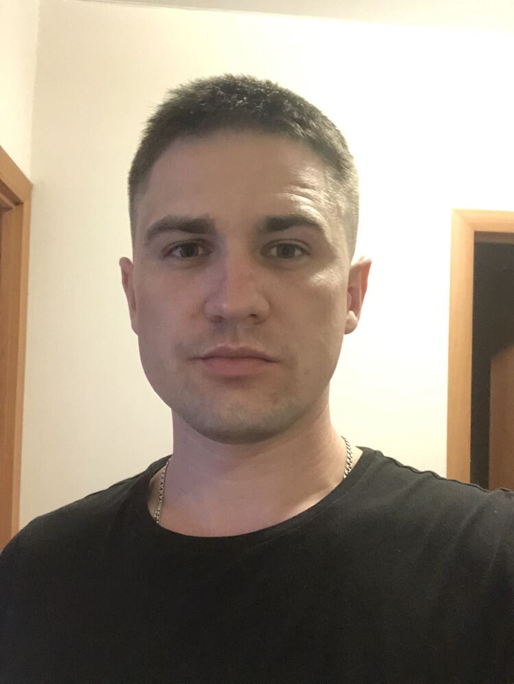  ,   Stepan, 32 ,   c , 