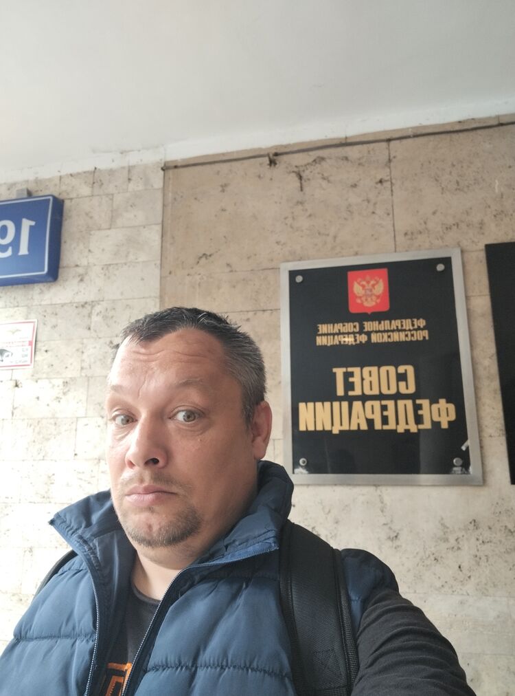  46017762  , 43 ,    