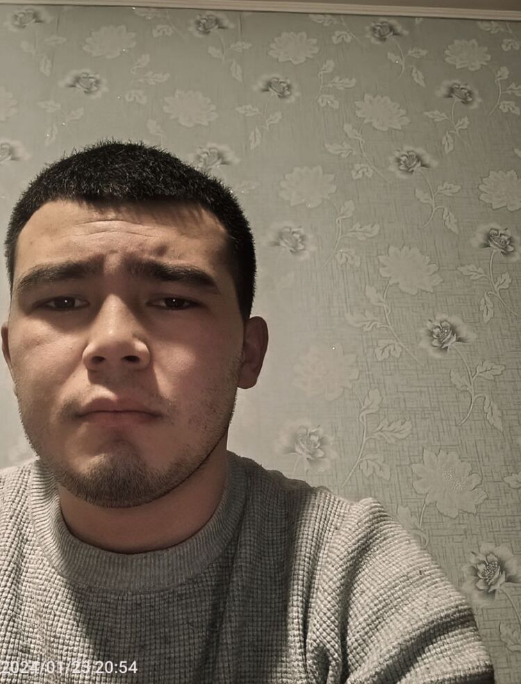  49285482  Izzatullo, 24 ,    