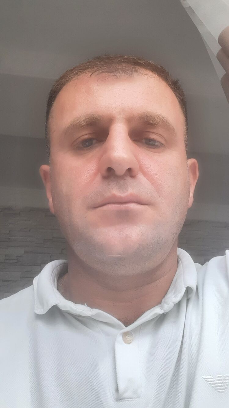  46854082  , 40 ,    