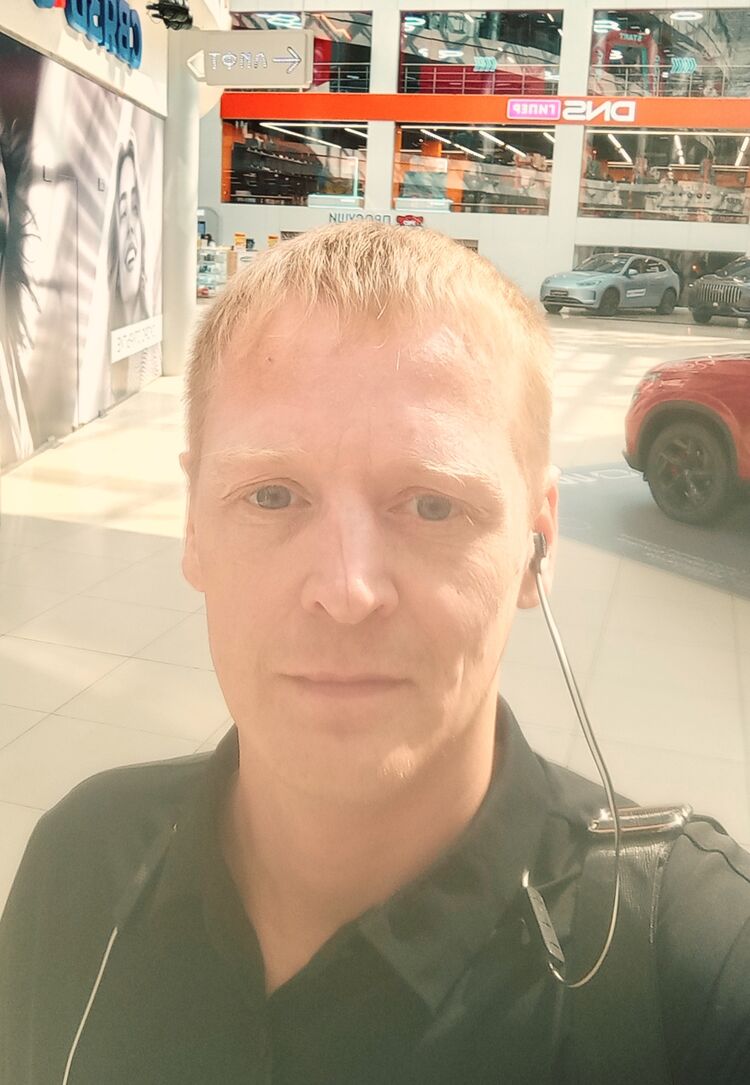  45946792  IVAN, 34 ,    