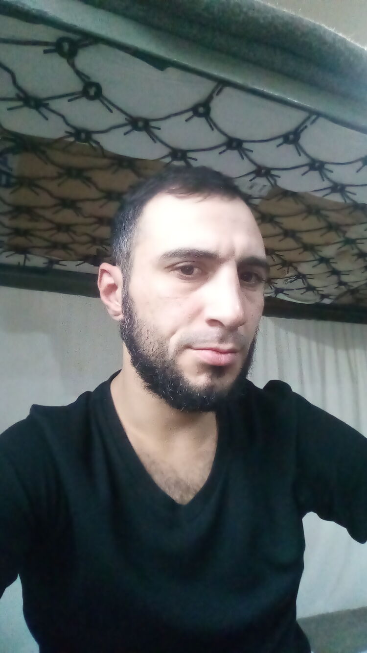  ,   Malkhaz, 34 ,   ,   , c , 