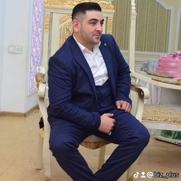  31337462  Behruz, 39 ,    