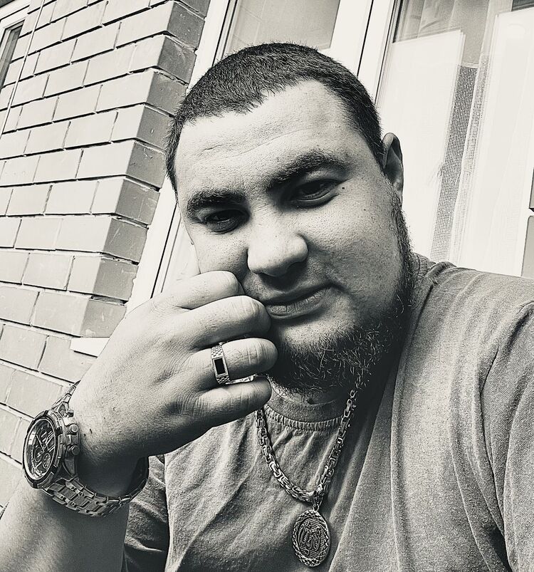  45773942  , 28 ,    