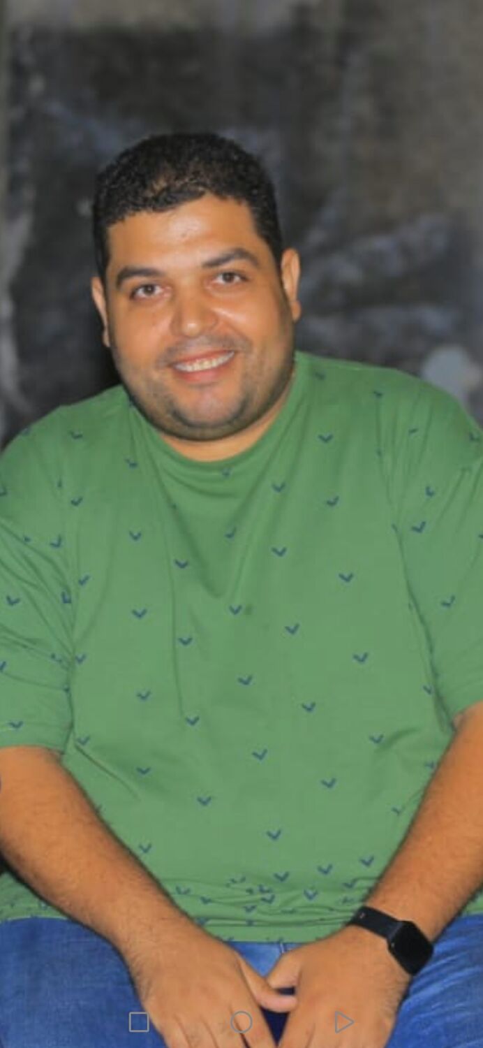  34844602  Mohamed, 39 ,    Al Ghardaqah