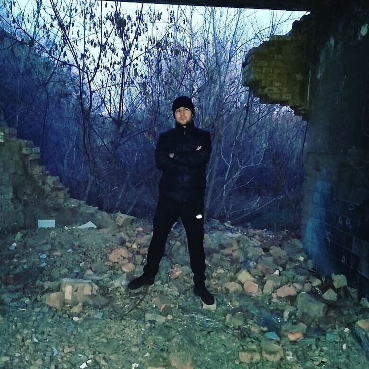  22128892  , 39 ,    