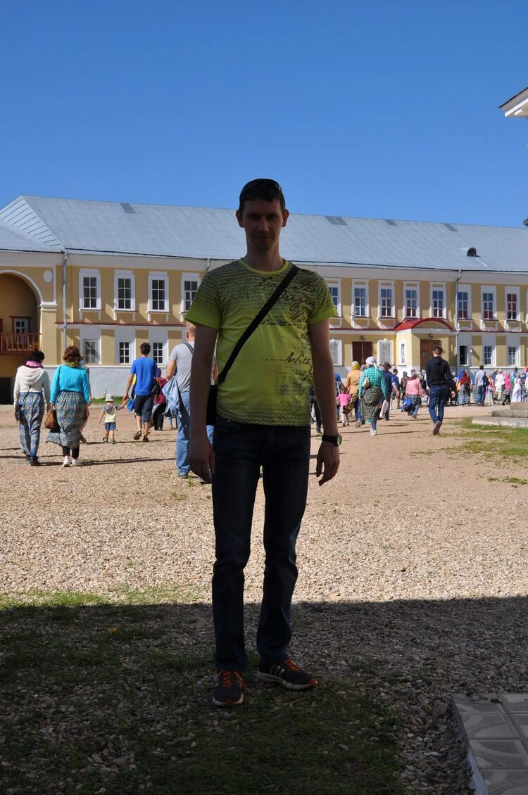 -,   Alexander, 37 ,   ,   , c 