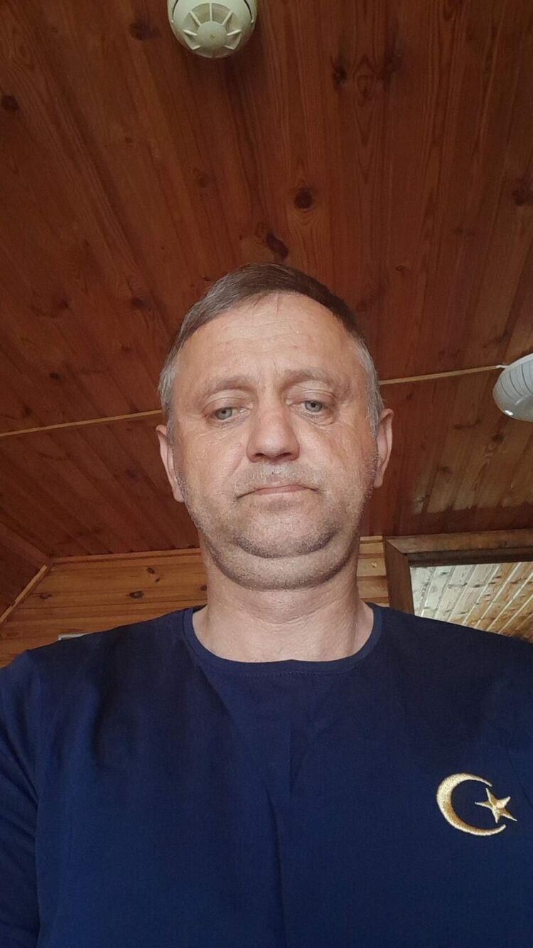  41709172  , 46 ,    
