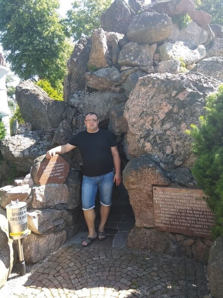  13071282  , 40 ,    