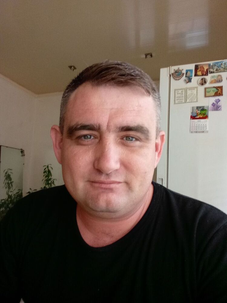  53754562  Rustem, 35 ,    